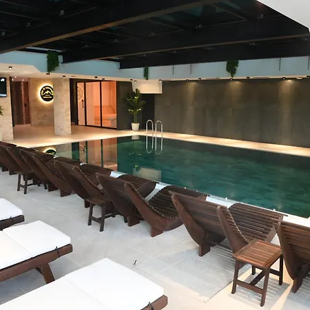 דירה Di Montagna Wellness &