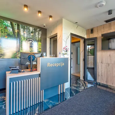 דירה Di Montagna Wellness &