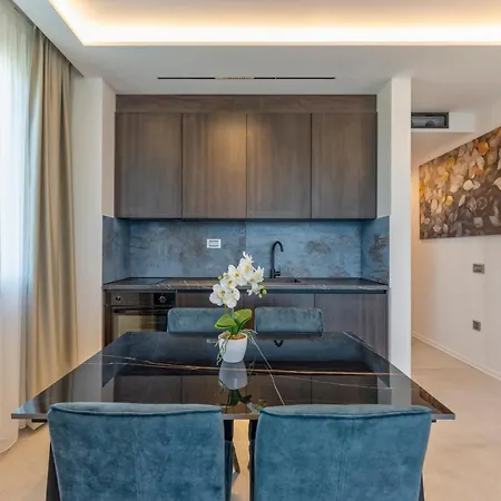 דירה Di Montagna Wellness &