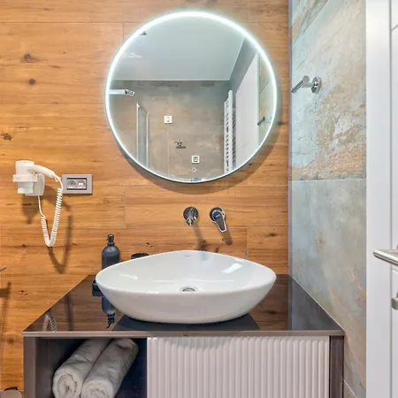 Di Montagna Wellness & *