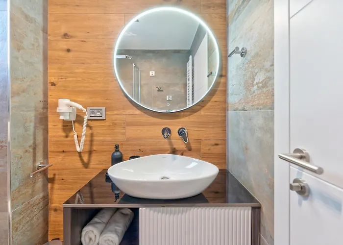 Di Montagna Wellness & *